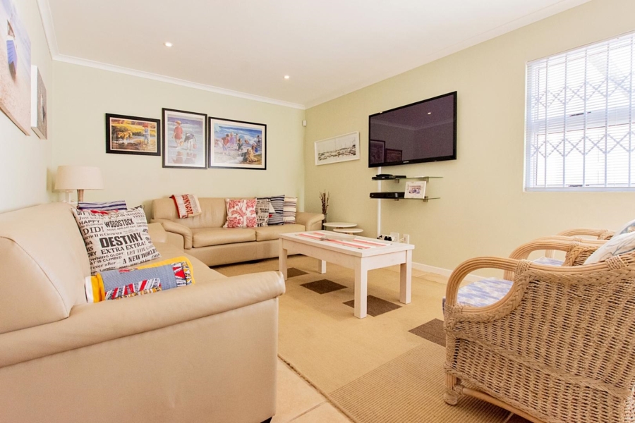 To Let 3 Bedroom Property for Rent in Country Club Western Cape